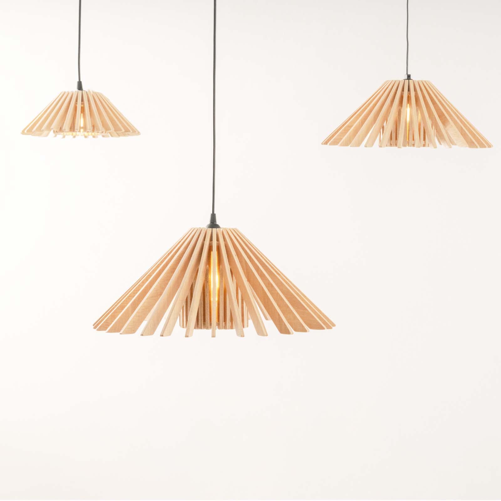 L lamps 2 Lampe conique en bois L Lamp à lumière indirecte